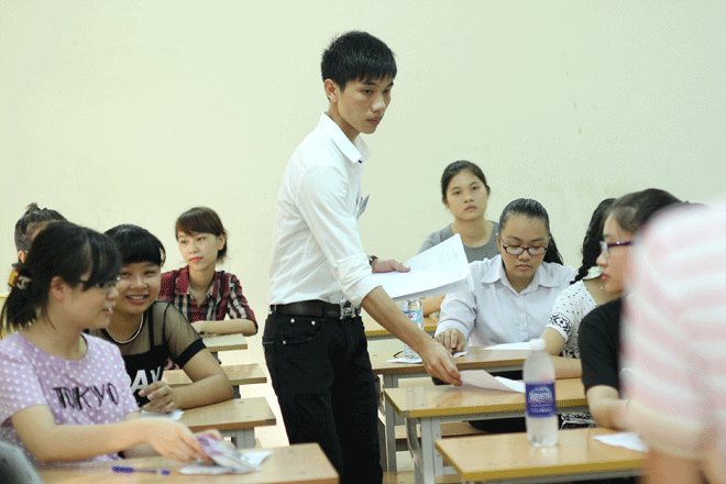 Các trường phải tự cứu mình