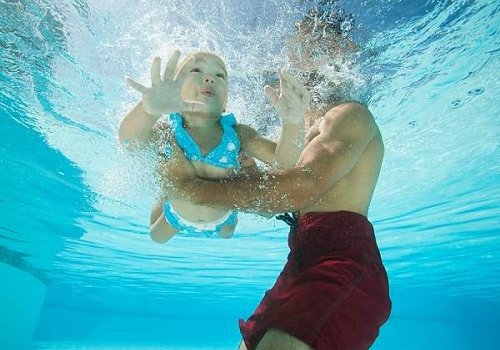 7 lý do khiến bạn học mãi mà vẫn chưa biết bơi