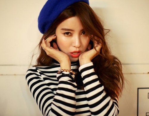 Gợi ý những cách mix đồ đẹp nhất cho cô nàng vai rộng