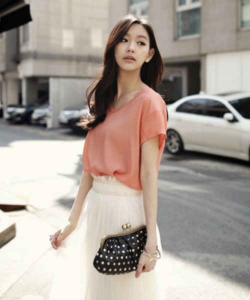 Gợi ý những cách mix đồ đẹp nhất cho cô nàng vai rộng