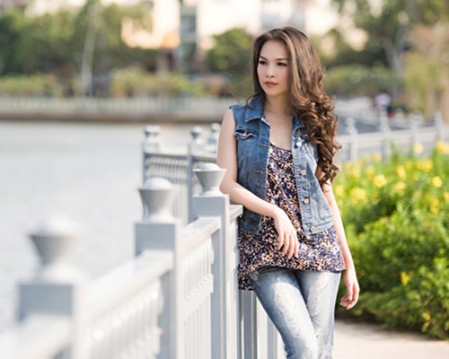 Những màn "cưa sừng làm nghé" đình đám của người đẹp Việt