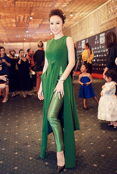 Soi trang phục hàng hiệu hơn 1 tỷ đồng của Angela Phương Trinh
