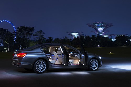 Khách hàng Việt sắp mãn nhãn với BMW World Vietnam 2016