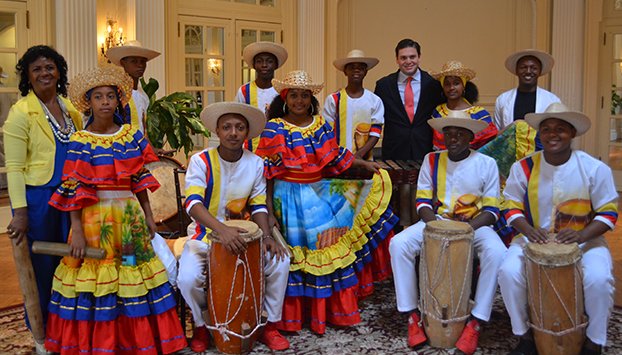 Sắc màu văn hóa Colombia giữa lòng Hà Nội