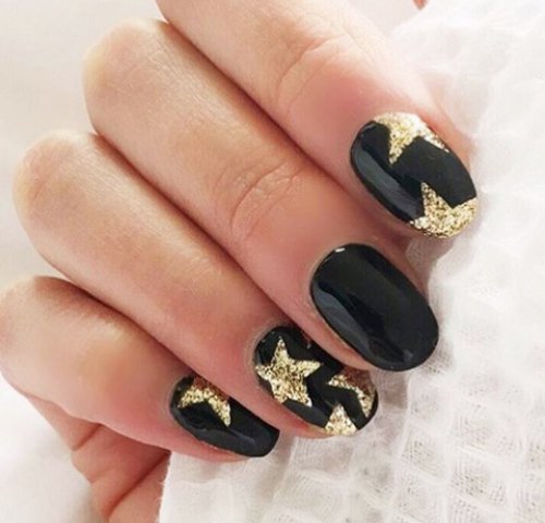 5 mẫu nail bạn nên thử trong mùa hè