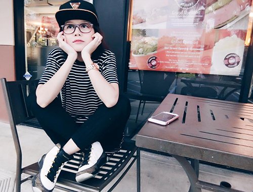 Soi gu thời trang cực đẹp và cá tính của hot Vlogger An Nguy