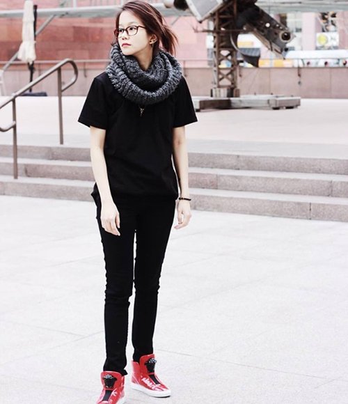 Soi gu thời trang cực đẹp và cá tính của hot Vlogger An Nguy