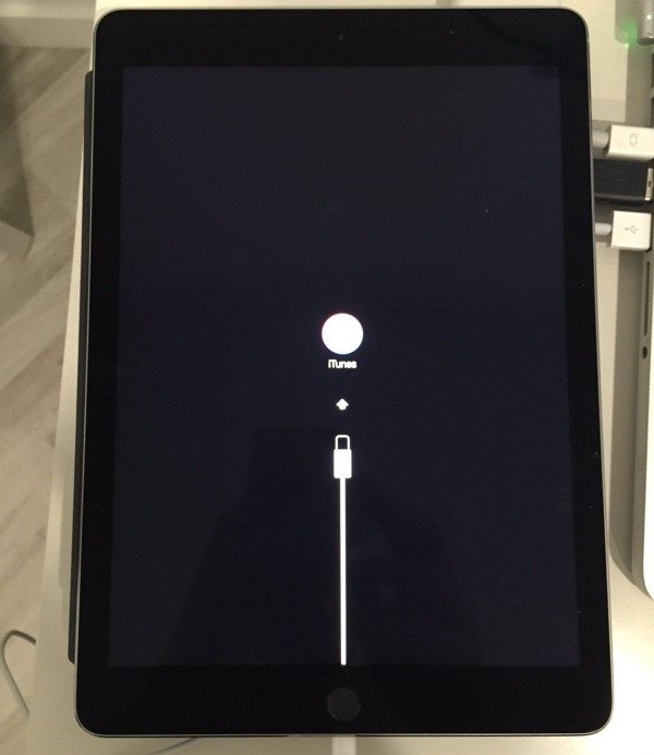 iPad gặp lỗi 'treo táo' sau khi cập nhật iOS 9.3.2