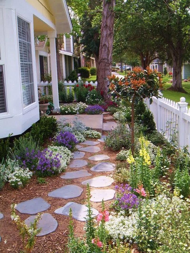 Những thiết kế sân vườn trước cửa siêu đẹp cho nhà nhỏ thêm xinh