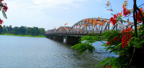 Những vẻ đẹp mộng mơ chỉ có tại xứ Huế