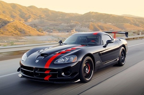 5 bí mật của mẫu xe huyền thoại Dodge Viper