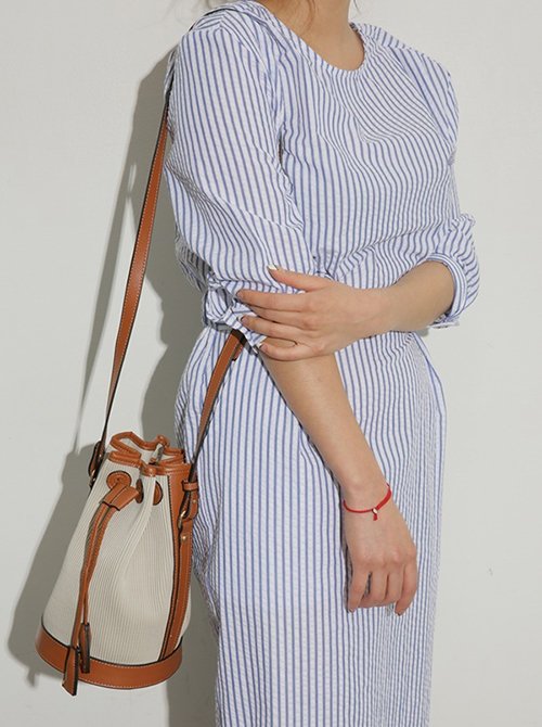 Hè này, mặc gì đi làm cho mát?