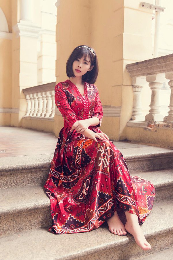 10 mẫu maxi đi biển siêu quyến rũ, nữ tính "hút hồn" phái đẹp