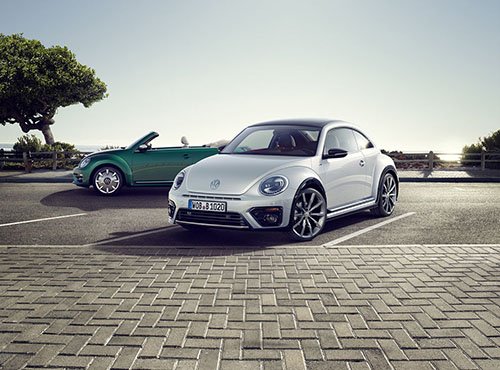 Volkswagen Beetle mới và phiên bản mui trần sẽ ra mắt thị trường vào năm sau
