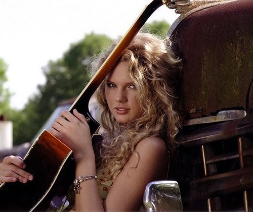 Taylor Swift ngày càng đẹp sau mỗi lần chia tay bạn trai