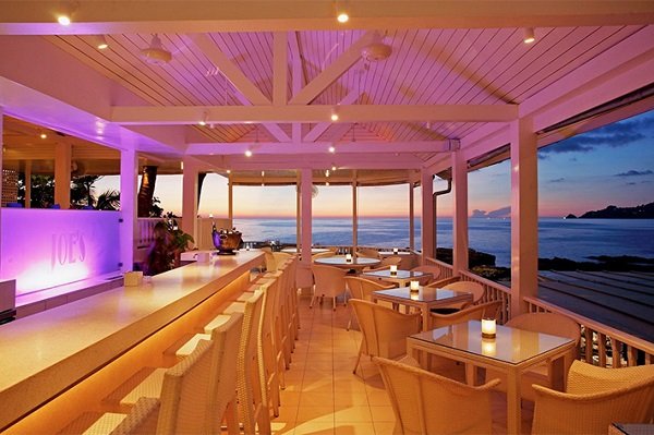 8 quán bar nổi tiếng 'view đẹp, cực chất' ở Phuket