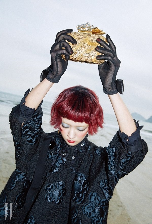 Ngắm BST thời trang Hàn Quốc với cảm hứng từ biển khơi