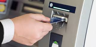 Hạn mức rút tiền ATM từ 5 triệu đồng/giao dịch nội mạng trở lên