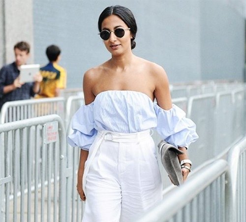 Cách mặc áo trễ vai khiến bạn trở thành tâm điểm