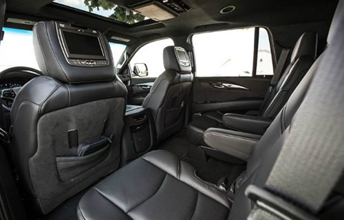 Cadillac Escalade Platinum 2016 giá hợp lý, cạnh tranh cao