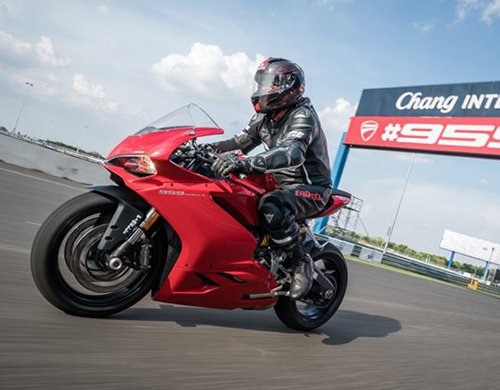 Cận cảnh chiếc sportbike Ducati 959 Panigale mới