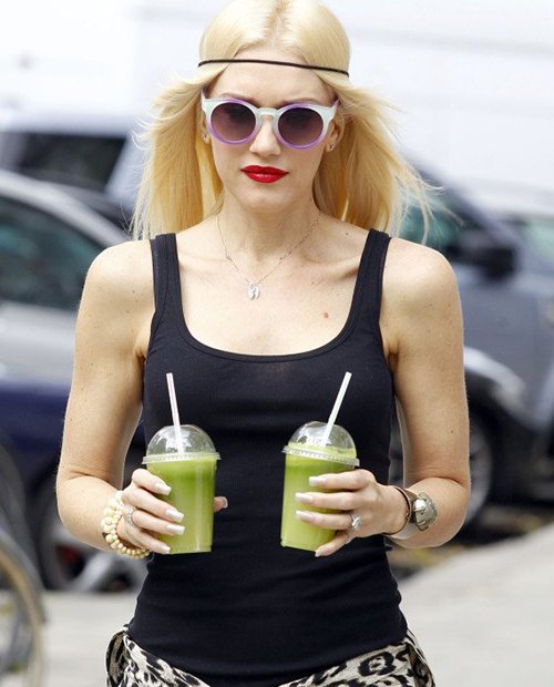 Gwen Stefani trẻ đẹp không nếp nhăn ở tuổi 46