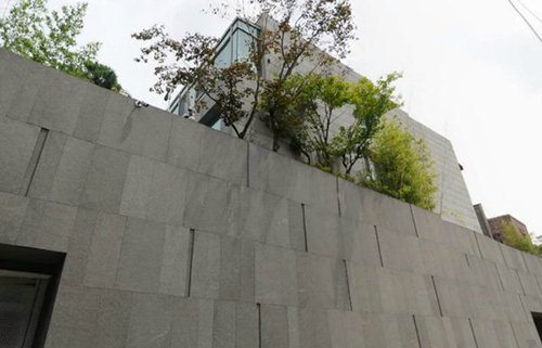 Tài sản nhiều không đếm xuể của Song Joong Ki