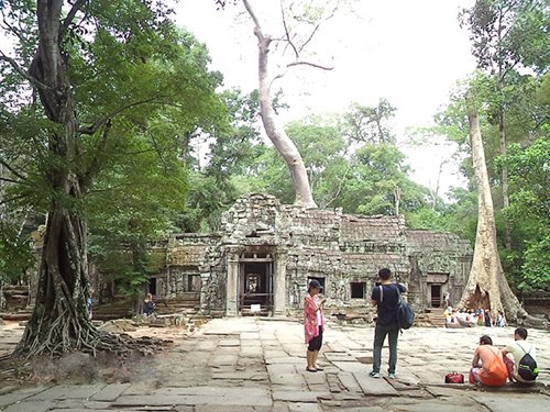 Mê mẩn trước vẻ đẹp cổ kính của Angkor