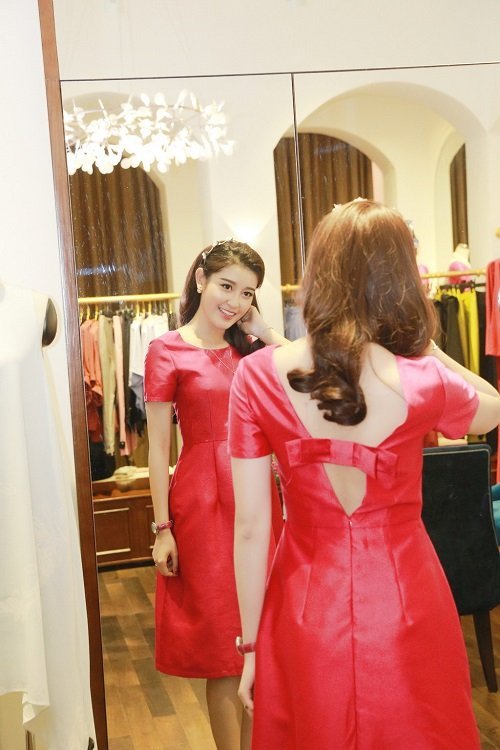 Á hậu Huyền My mặc đầm xinh như công chúa