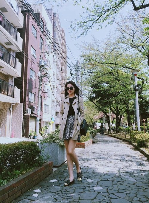 Hoa hậu Kỳ Duyên diện đồ sành điệu đi du lịch