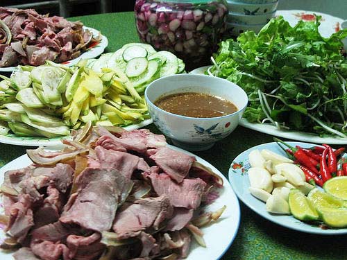 Những món ăn nhất định phải thử khi đến Đà Nẵng