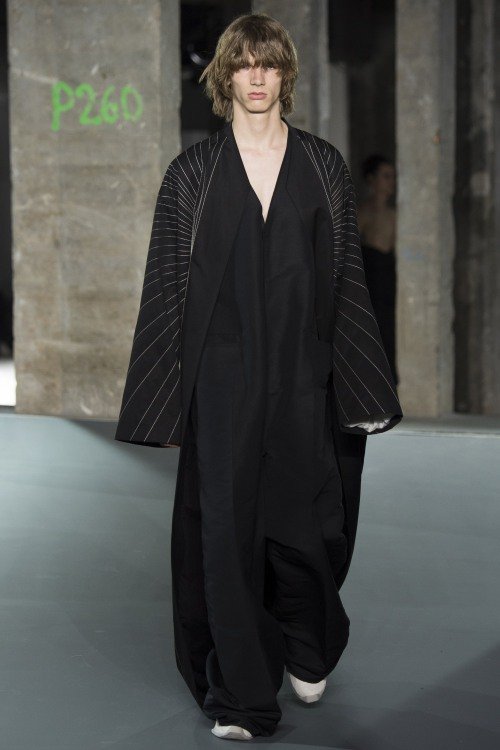 Rick Owen lăng xê quần ống rộng cho nam