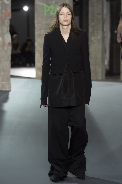 Rick Owen lăng xê quần ống rộng cho nam