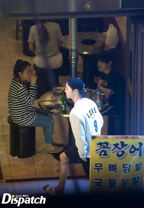 Song Joong Ki tức giận trước tin đi bar với Park Yoochun