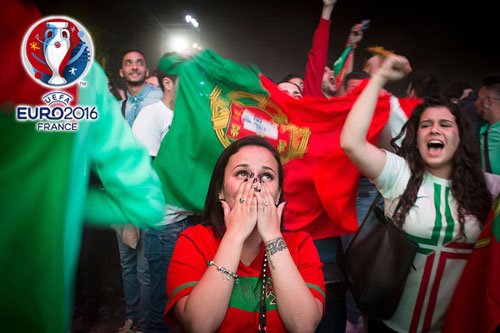 Bồ Đào Nha ăn mừng “như điên” sau chiến thắng nghẹt thở