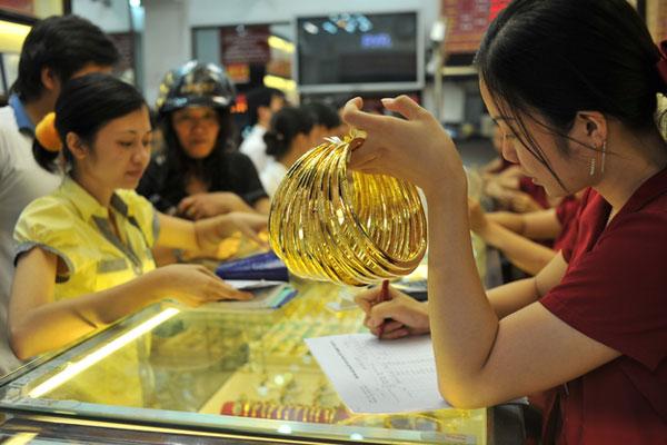 Khi nào giá vàng tăng lên 62 triệu đồng/lượng?