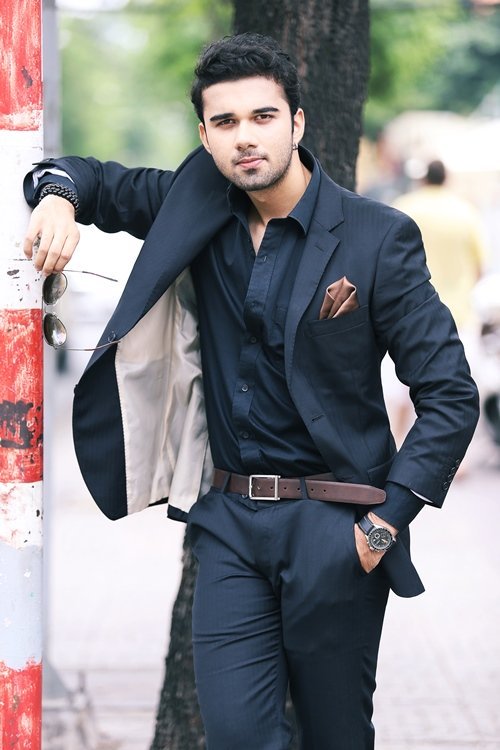 Sao "Cô dâu 8 tuổi" cố gắng không ăn bốc ở Việt Nam