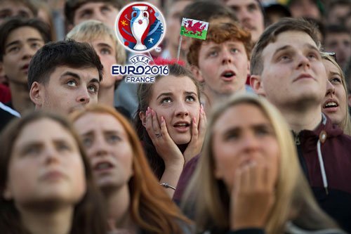 CĐV xứ Wales khoe sắc lần cuối tại EURO 2016