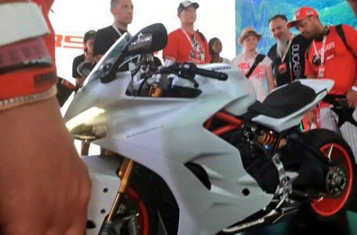 Ducati Supersport mới rò rỉ hình ảnh làm phái mạnh tò mò