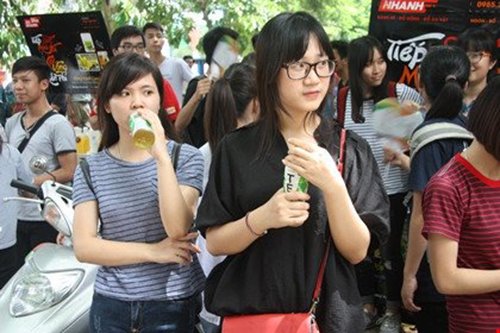 Thứ trưởng Bộ GD&ĐT: Thí sinh không được rút hồ sơ khi xét tuyển