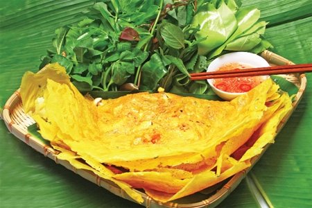 Cách làm bánh xèo Nam Bộ mỏng giòn, ấm nóng