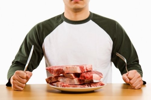 Dấu hiệu cơ thể cảnh báo bạn cần hạn chế ăn thịt