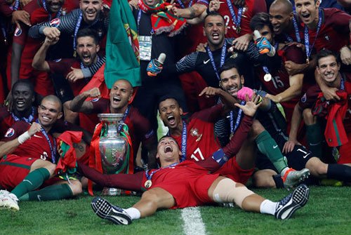 13 khoảnh khắc đáng nhớ nhất EURO 2016