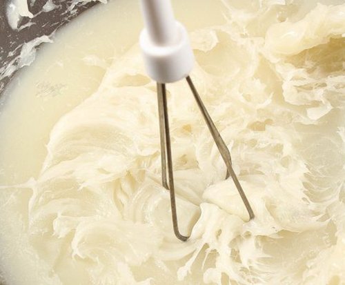 Tự làm kem cạo lông chân hiệu quả tại nhà