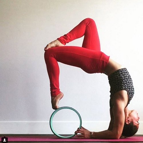 Phụ kiện yoga nào đang hot nhất trên Instagram?