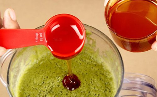 Tự chế sinh tố rau quả để giảm cân nhanh trong ngày hè