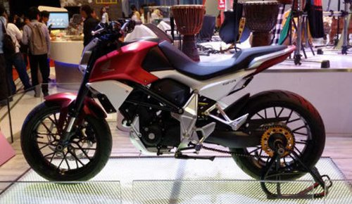 Honda CBR250RR bản thể thao chồm lỡ lộ ảnh