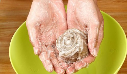 Tự chế xà bông tắm giúp làn da luôn mềm mịn