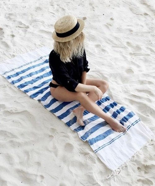 Mặc đẹp đi du lịch, không thế thiếu một chiếc mũ!