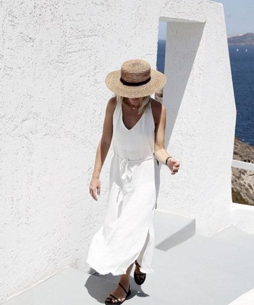 Mặc đẹp đi du lịch, không thế thiếu một chiếc mũ!